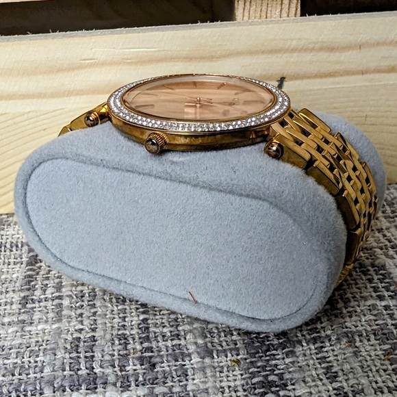 MK watch - Picture 4 of 5